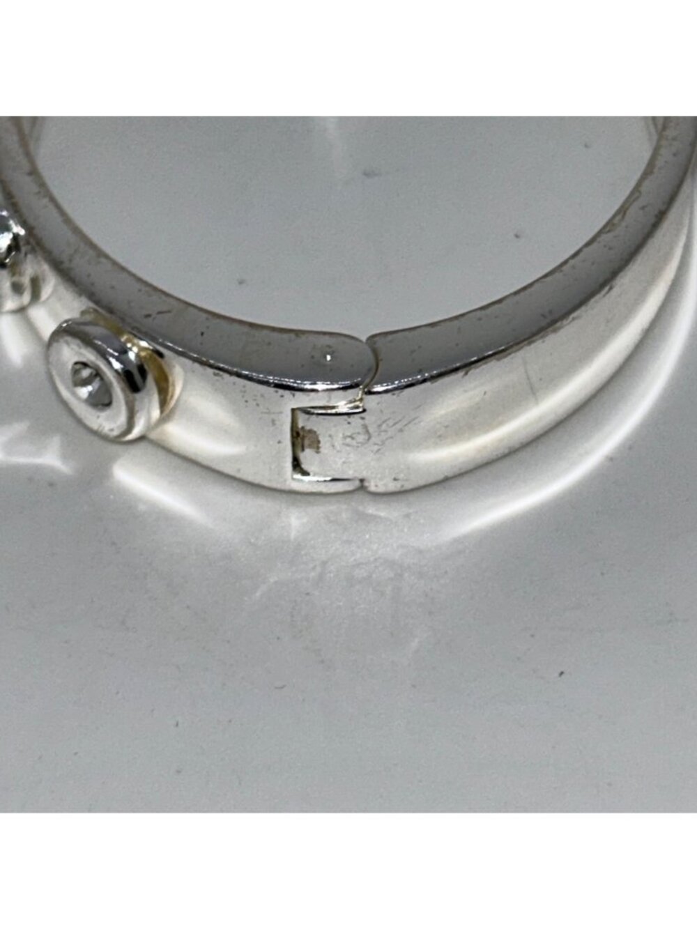 Robert Lee Morris RLM Soho Silver-Tone Hinged Bracelet Round Crystal Accents - Picture 5 of 11